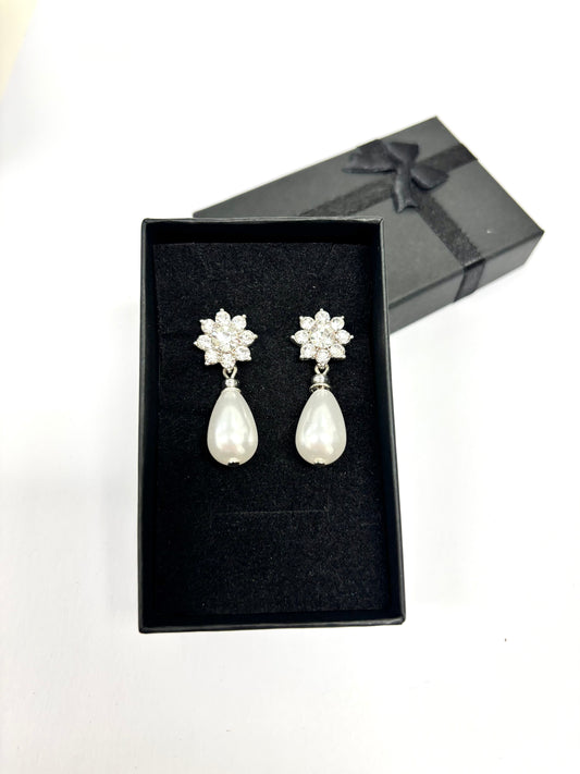 Perle de Lune Earrings