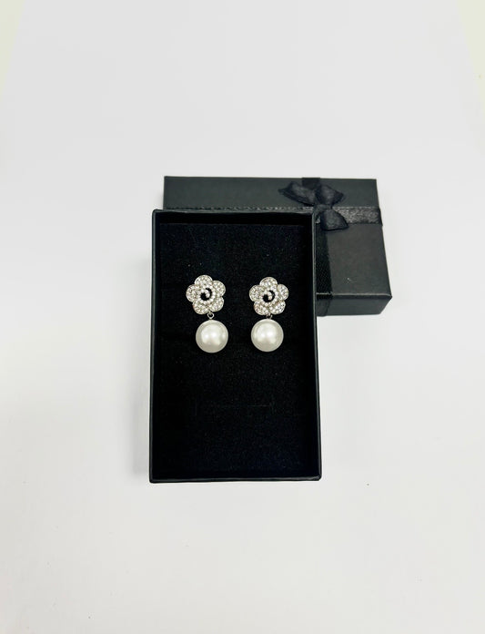 Camélia de Paris Earrings