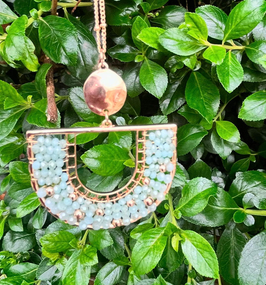 Art Deco-inspired pendant-Hanna