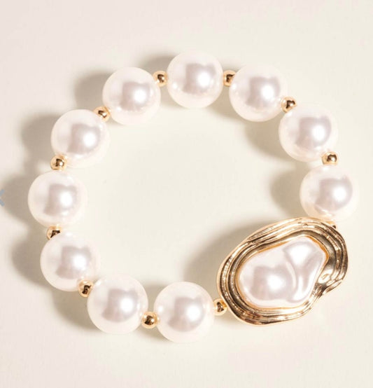 Pearl bracelet-Éiru
